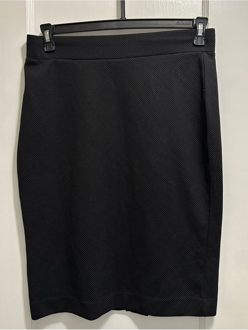 attention: Black Pencil Skirt